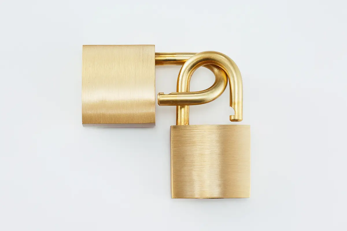 Red Flags When Renting: Protect Yourself illustrative image