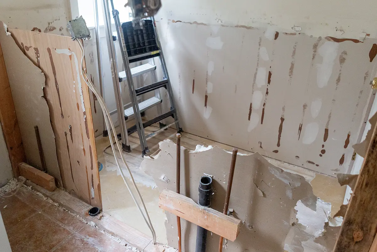 Navigating Unauthorized Building Works in Hong Kong post illustrative image