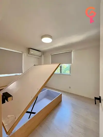 Listing thumbnail