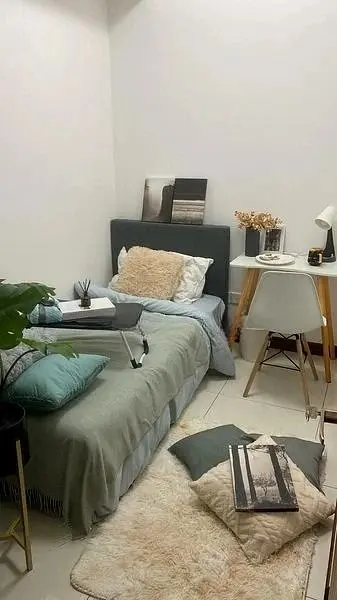 The Queens cover image