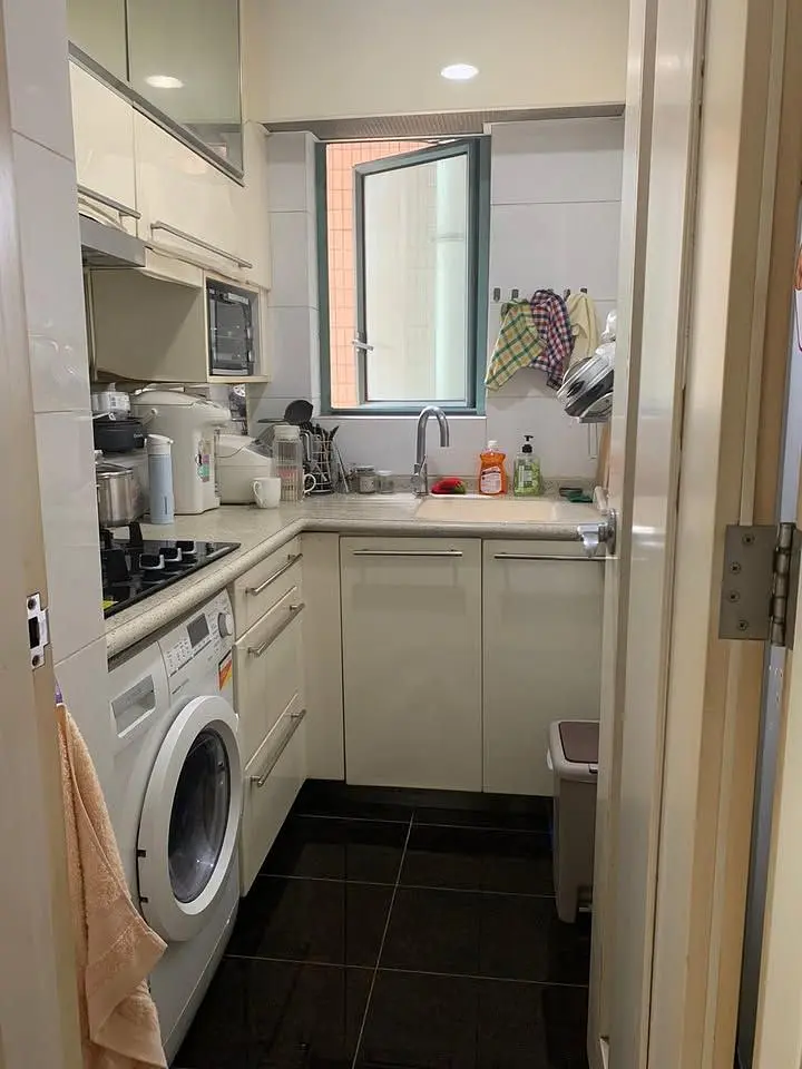 藍澄灣 listing image