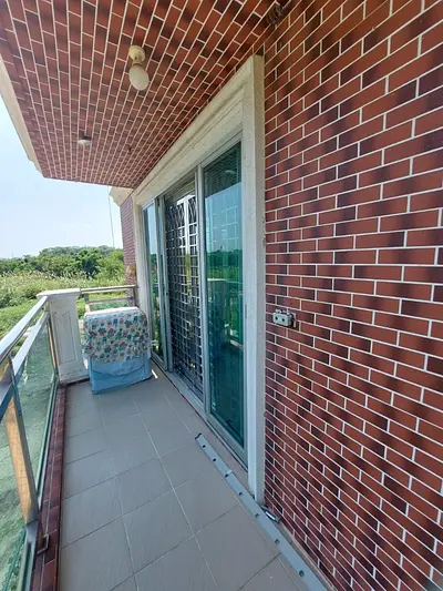 Listing thumbnail