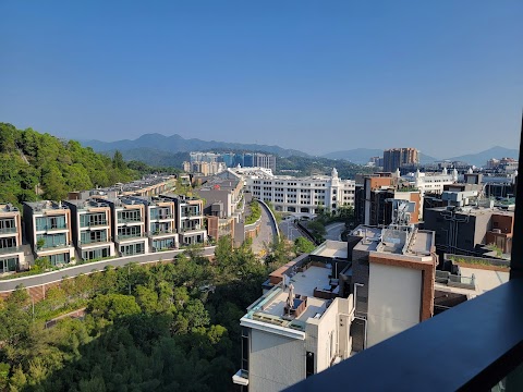 滿名山 滿庭