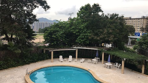 畢架山花園 1期數