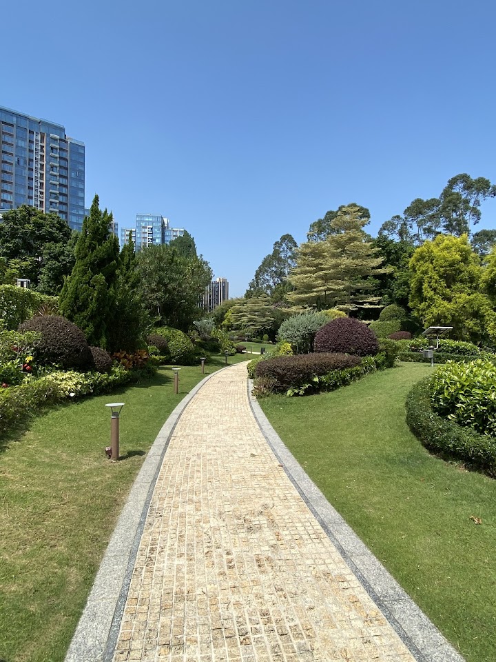 爾巒 珍諾華大道